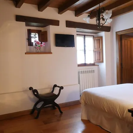 Palacio La Cajiga 3* Abandames